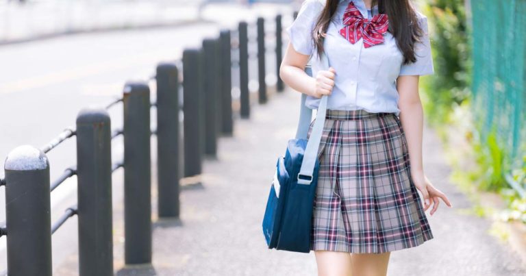 日本の女子高生が「AR空間で戦うスポーツ」が面白そう！【タイ人の反応】