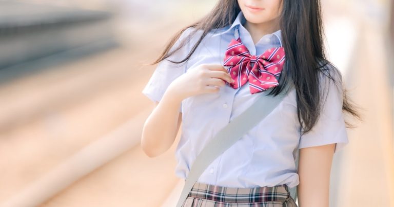 女子高生
