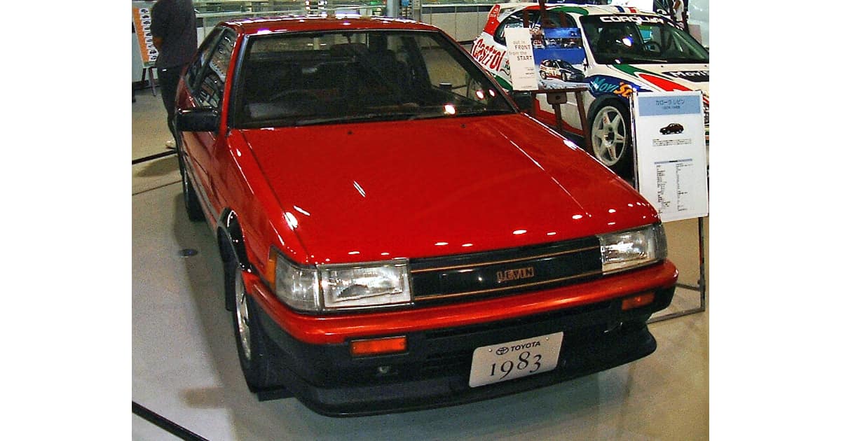 トヨタ・カローラレビン（AE86）