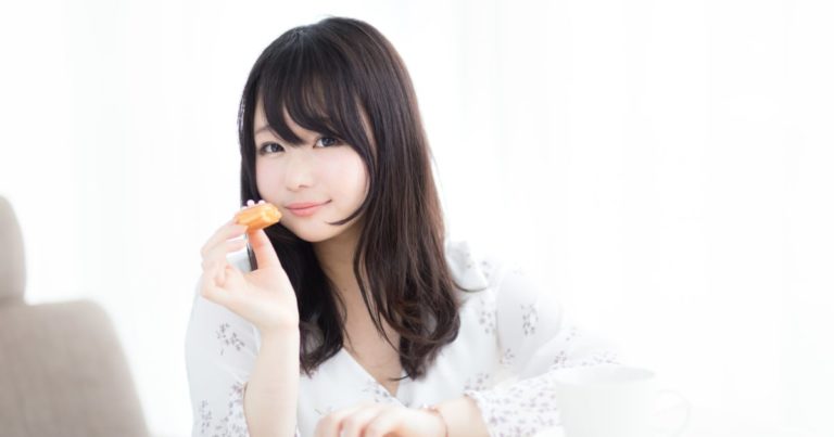 日本人が選ぶ「一番うまいスナック菓子」あのお菓子がタイでも大人気！？【タイ人の反応】