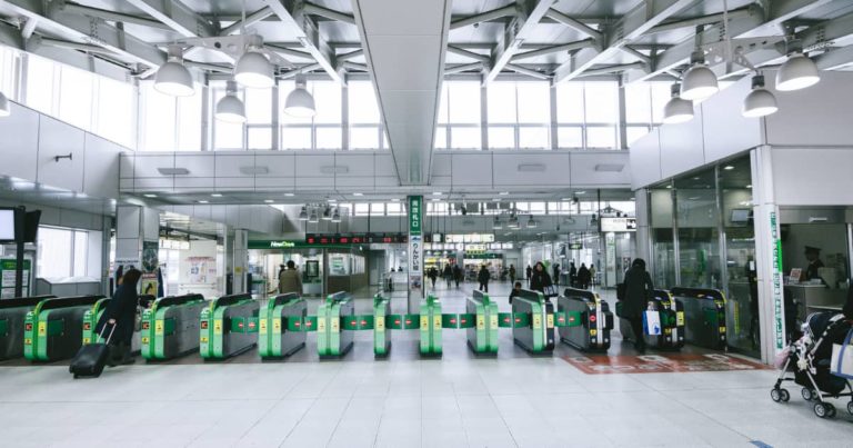 日本の駅が「いらない、何もない」と言われ続けた結果！悲しすぎるキャラクターが誕生して話題に！【タイ人の反応】