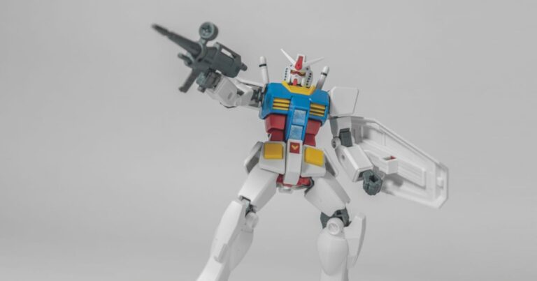日本人が作った「ガンダムのコスプレ」が完成度ヤバい！カッコいい！【タイ人の反応】