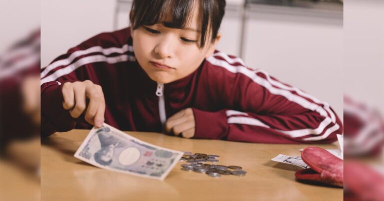 お金がなくなったジャージ美少女