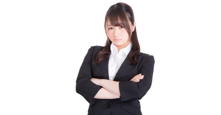 怒る美少女