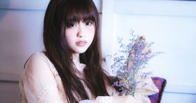 日本の女の子「意外な理由で彼氏をパパに取られてる…」→面白すぎるｗｗｗ【タイ人の反応】