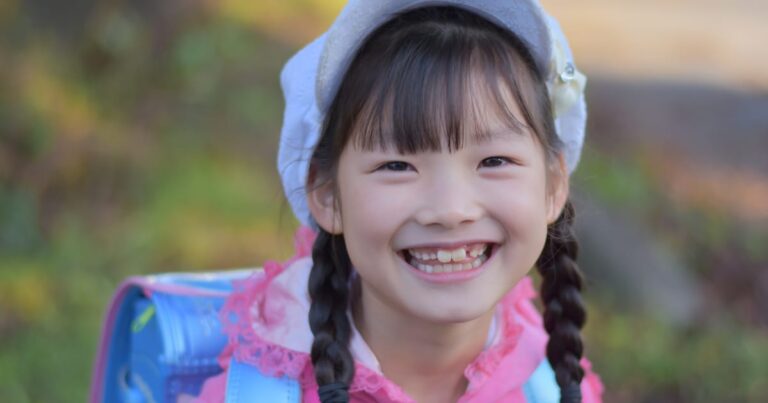 日本人「6歳の娘を叱った結果ｗｗｗ」→火の玉ストレートでワロタ！【タイ人の反応】